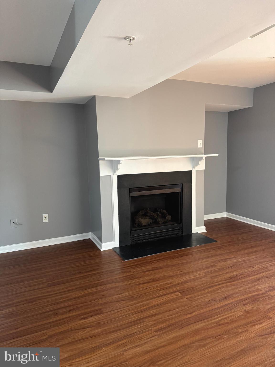 WILLOW BROOK - Residential Lease