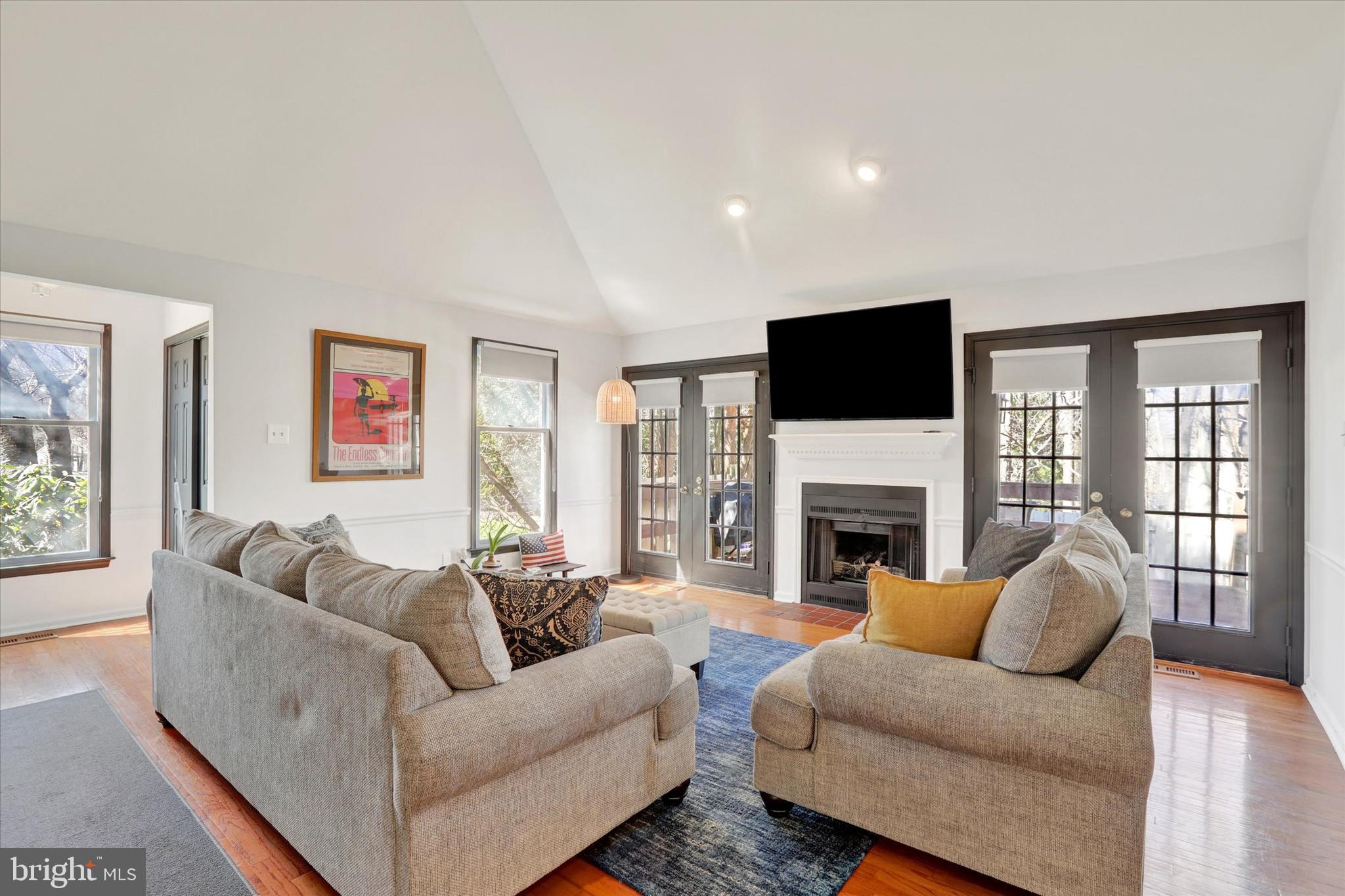 TANGLEWOOD - Residential