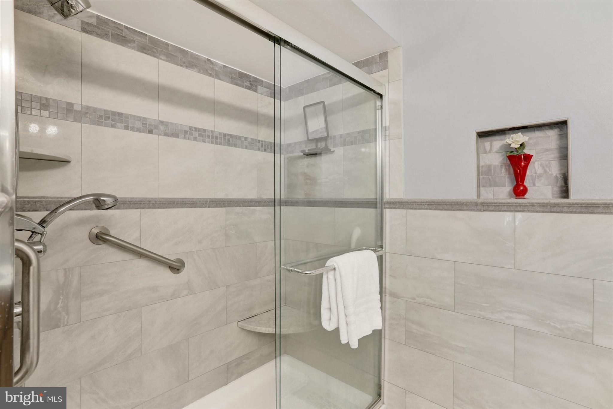 TANGLEWOOD - Residential