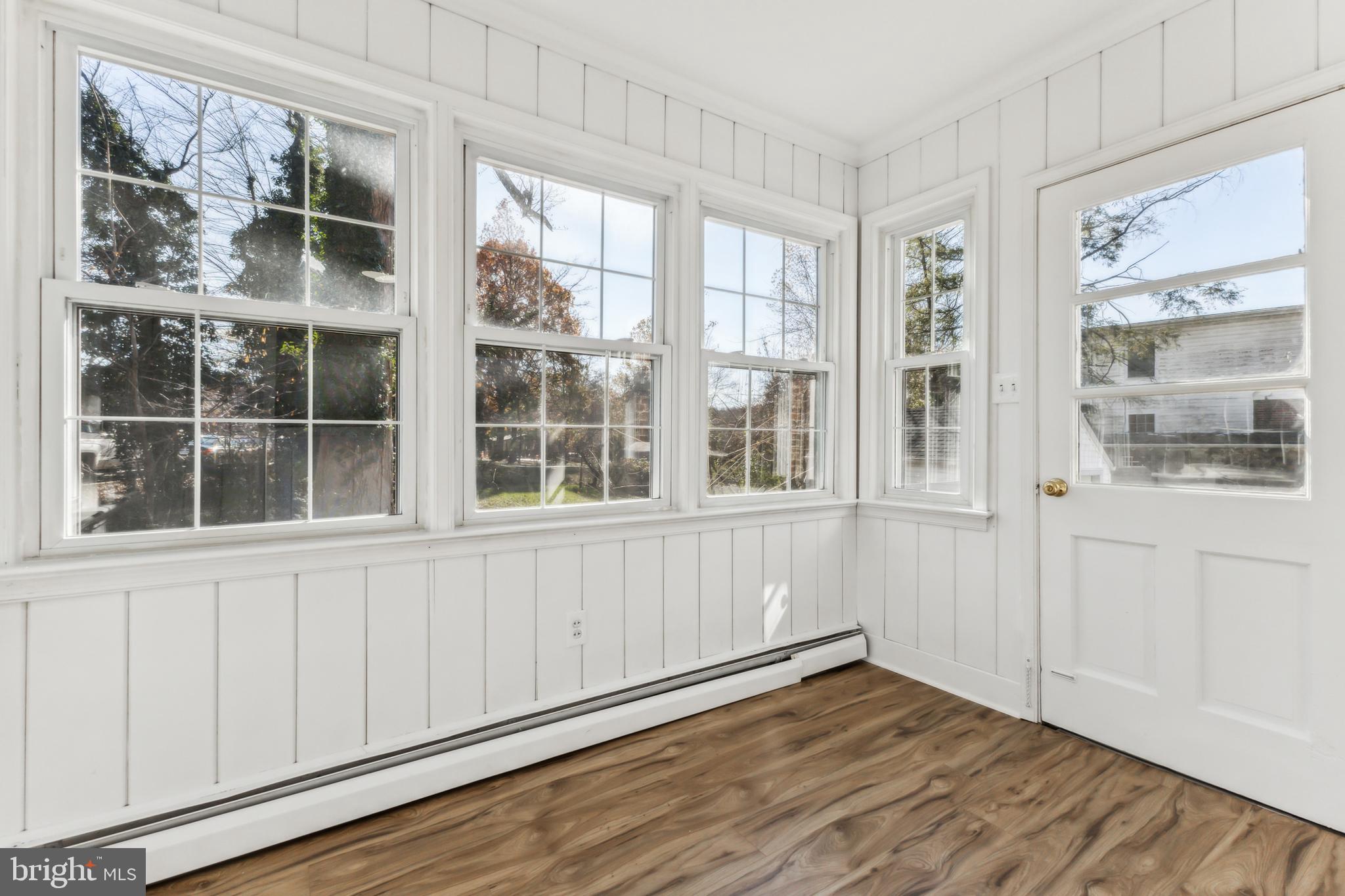 FALLS CHURCH CITY - Residential