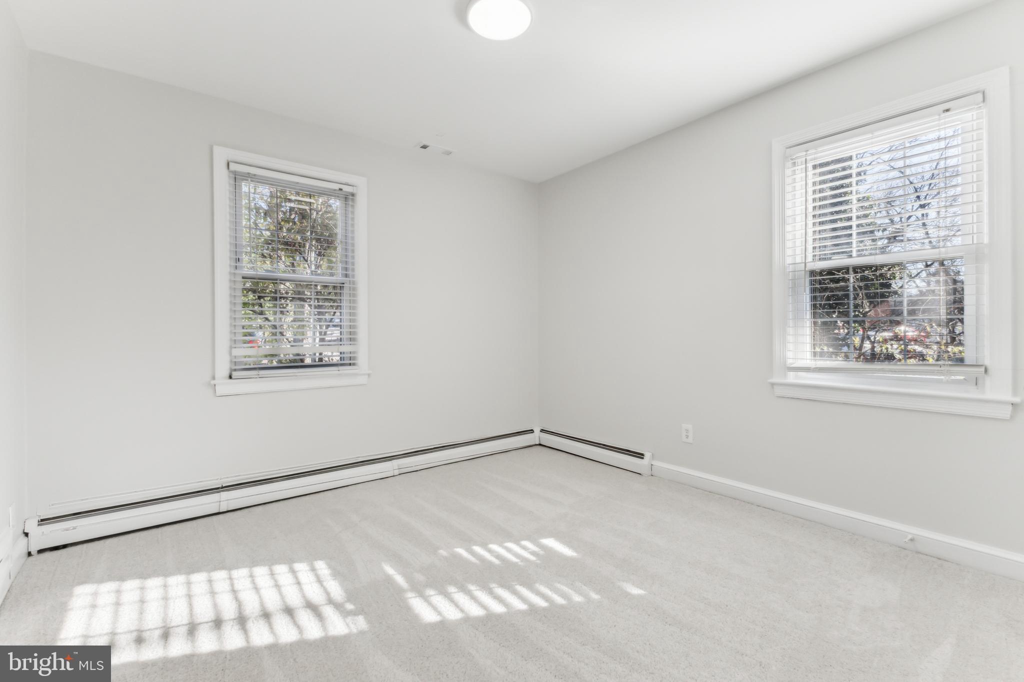 FALLS CHURCH CITY - Residential