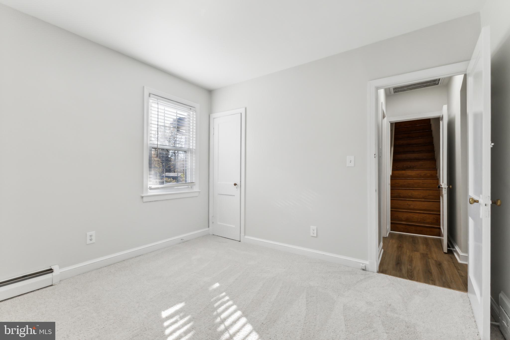 FALLS CHURCH CITY - Residential