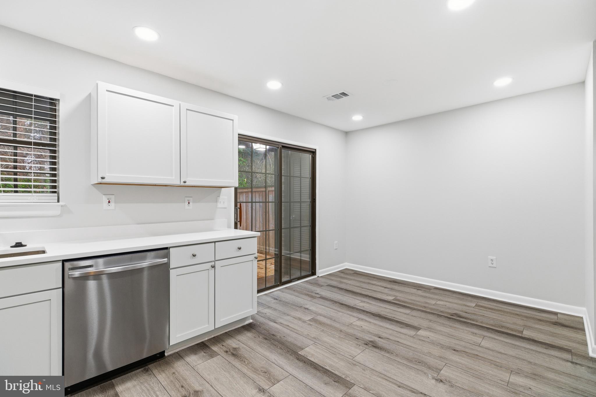 BOSTON RIDGE - Residential