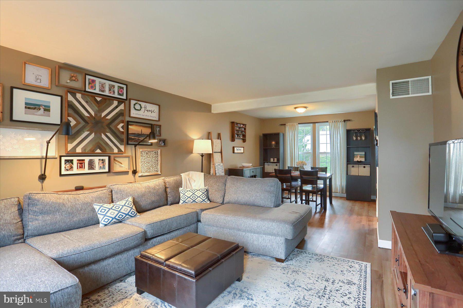 CROOKED HILL FARMS - Residential