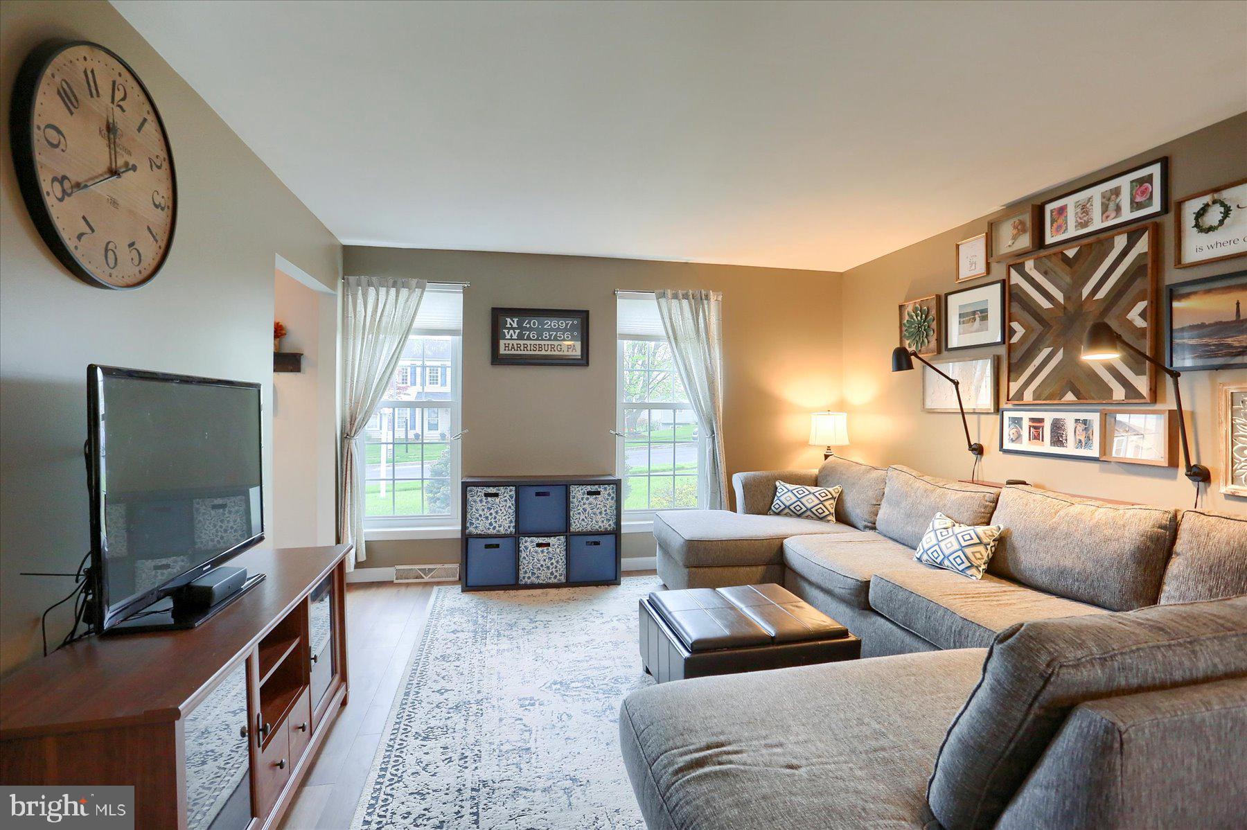 CROOKED HILL FARMS - Residential