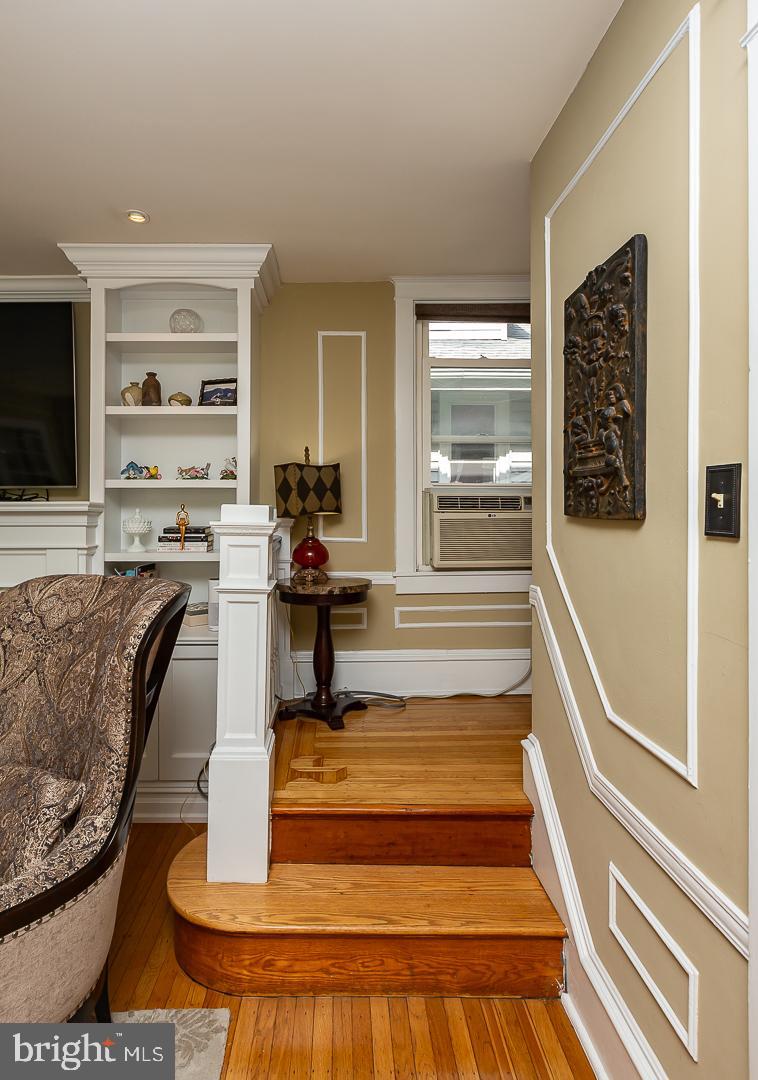 BROOKLINE - Residential