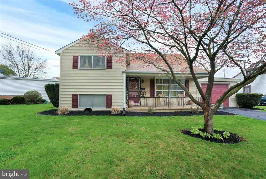 Must see this home!  Adorable 3 bedroom nice large Family room and living room.  Close to shopping Rt 30 and 83. Security system is rented - monthly fee. buyer will have to pay for service.  included in sale is the above ground pool, swing set, 2 sheds and fenced in yard.