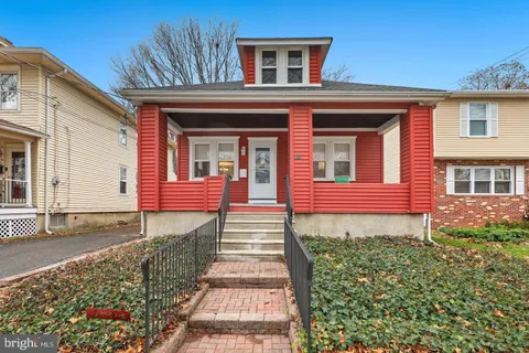 MLS: NJCD2093900