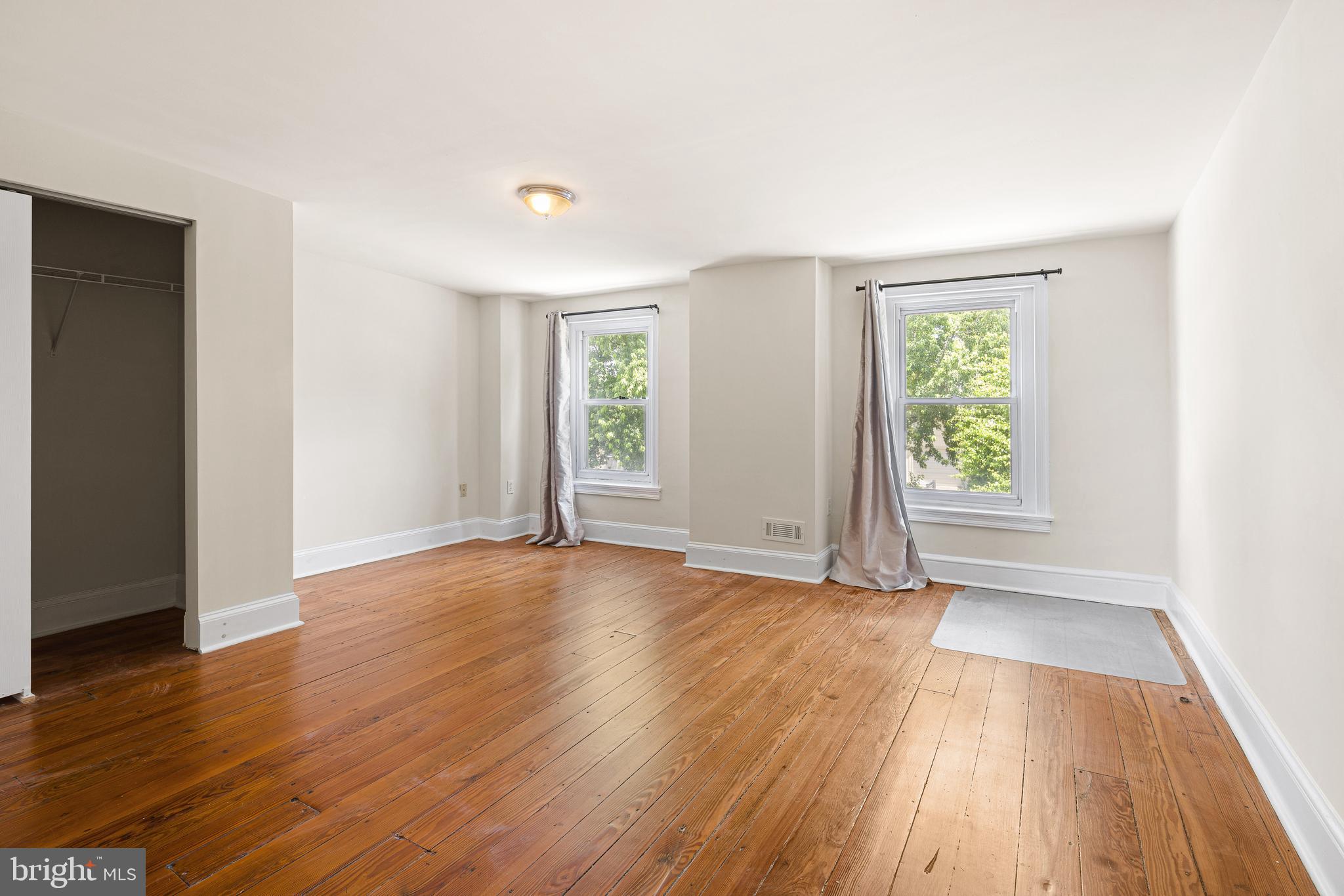 146 W 1ST AVENUE