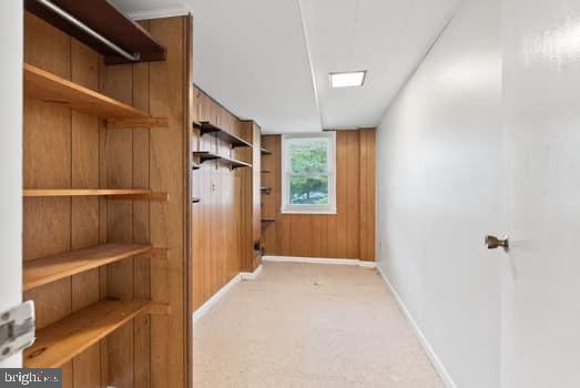 DIVINES CHESTERBROOK - Residential Lease