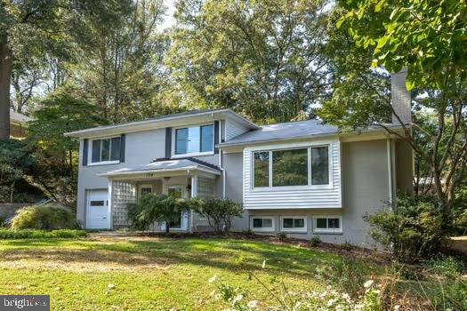 DIVINES CHESTERBROOK - Residential Lease