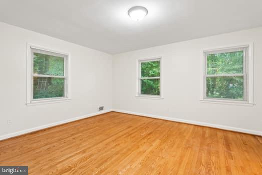 DIVINES CHESTERBROOK - Residential Lease