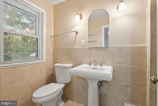 DIVINES CHESTERBROOK - Residential Lease