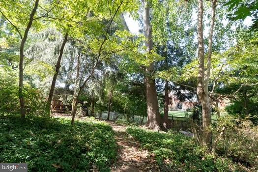 DIVINES CHESTERBROOK - Residential Lease