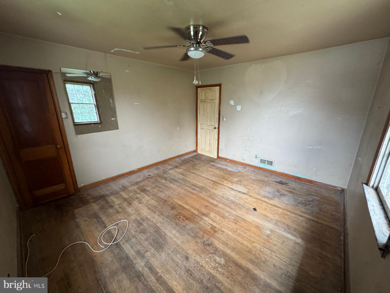 RIDGE GROVE - Residential