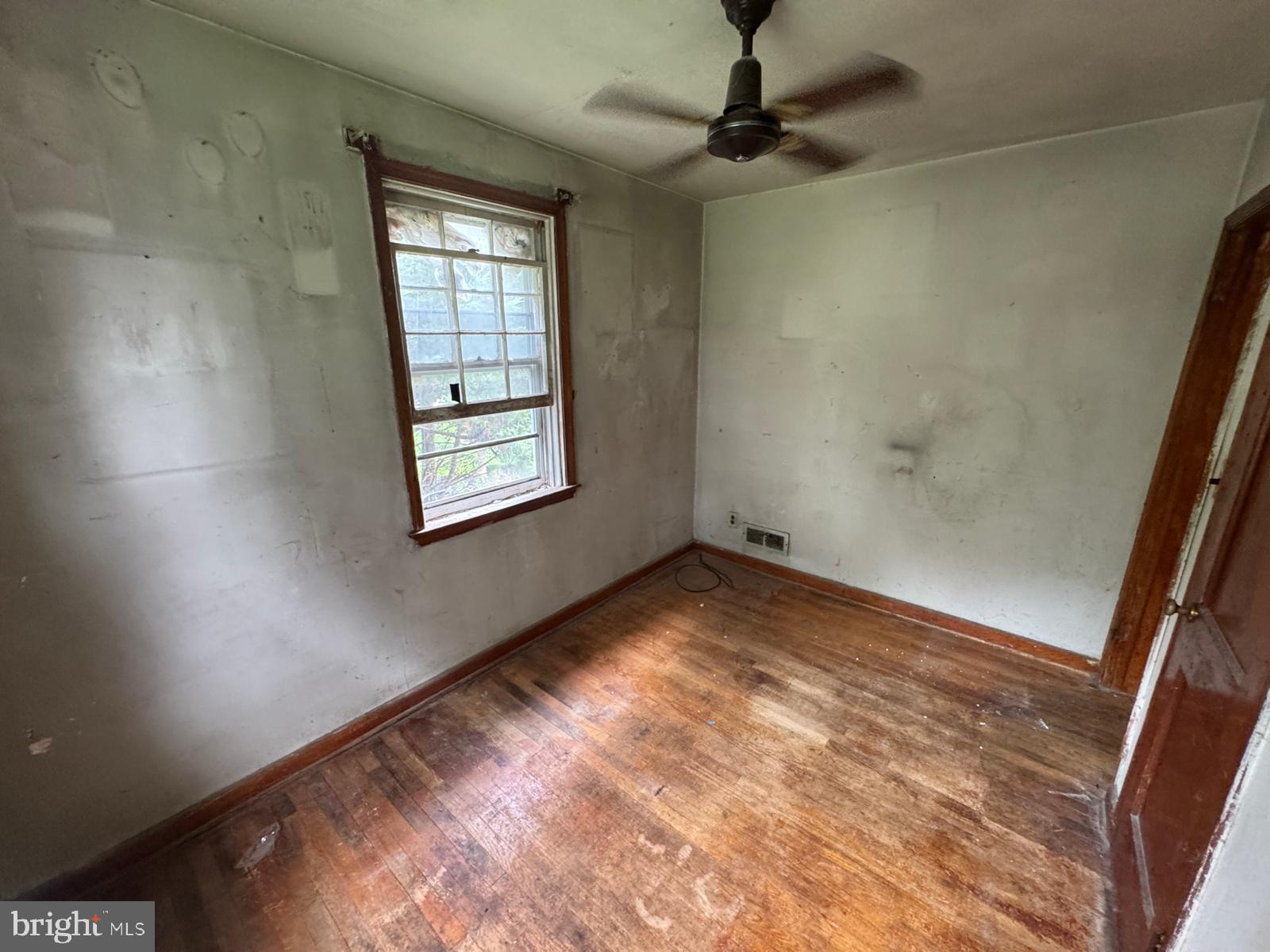 RIDGE GROVE - Residential