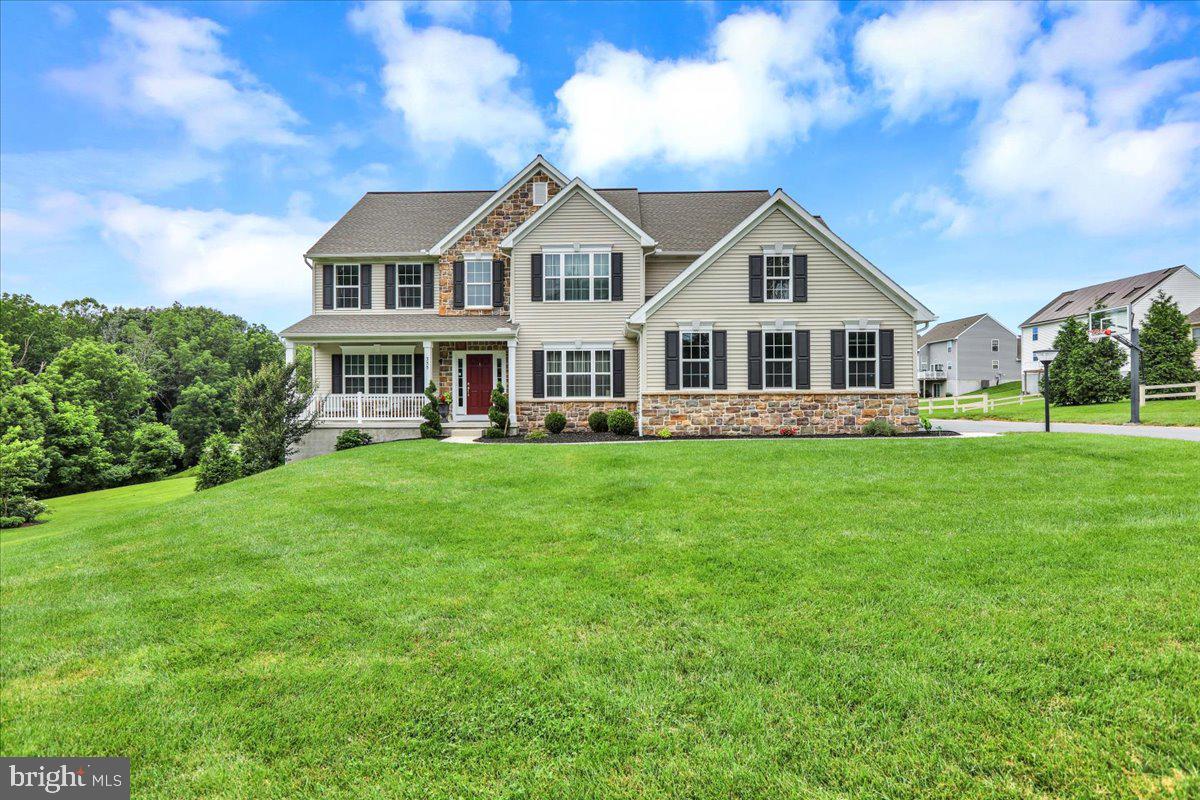 355 WESTVIEW DRIVE