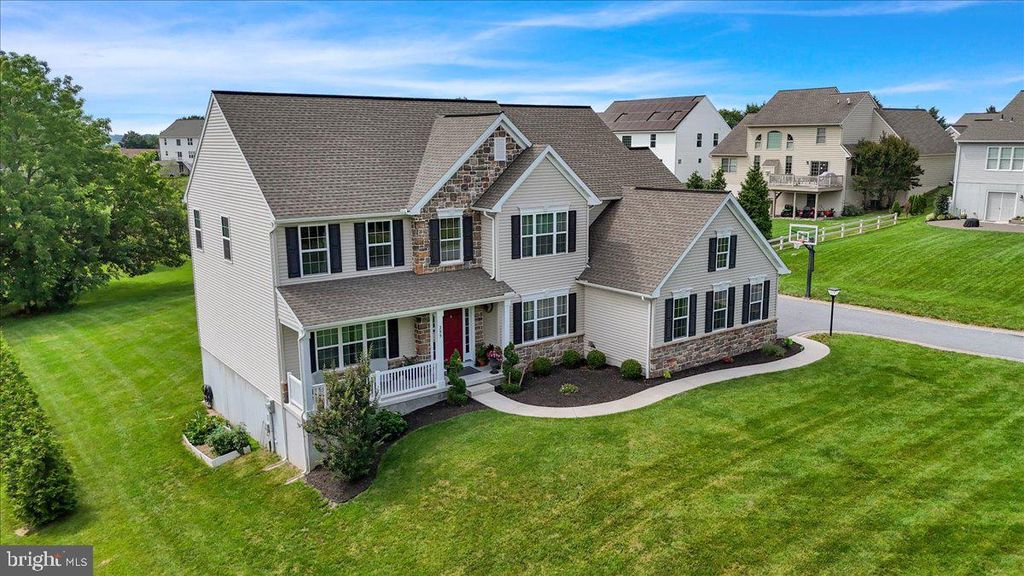 Photo of 355 Westview Drive, AKRON, PA 17501 (MLS # PALA2072854)