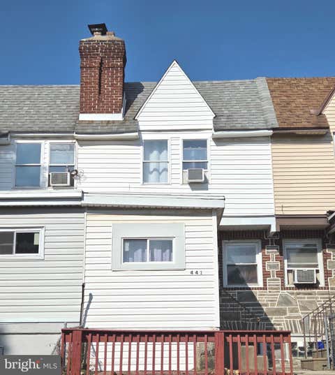 Townhouse For Rent - 441 Croyden Road<br/> Delaware County, UPPER DARBY, PA 19082