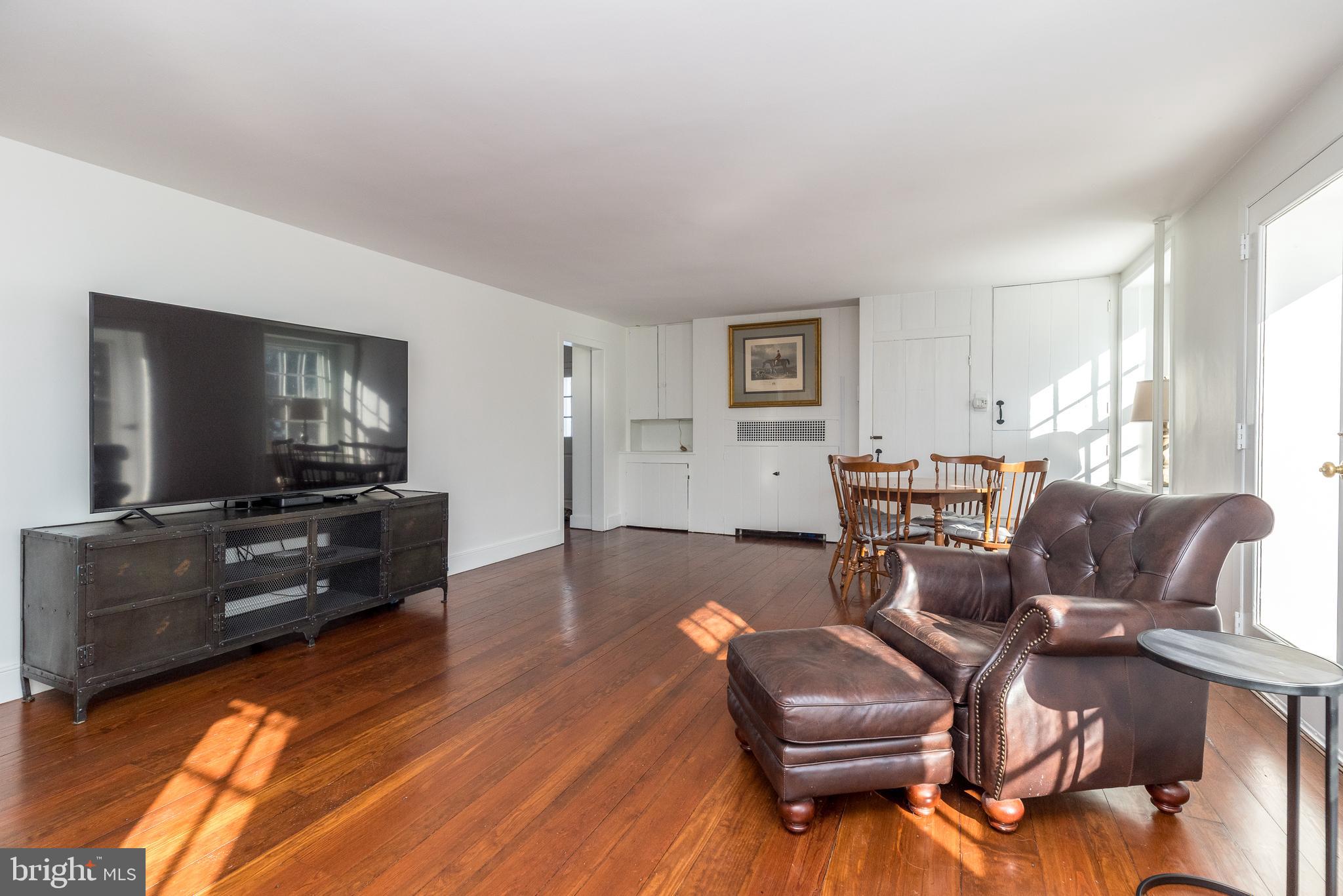 BLUE BELL - Residential Lease