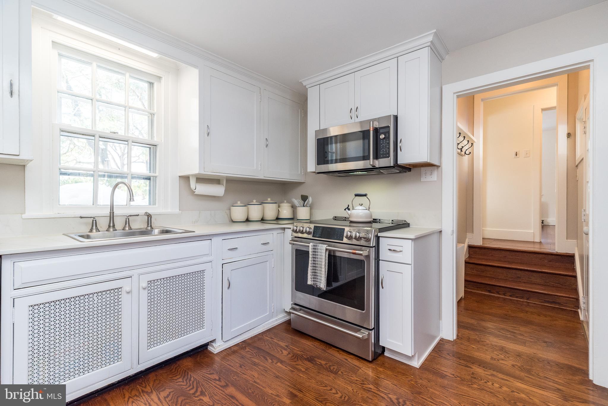 BLUE BELL - Residential Lease