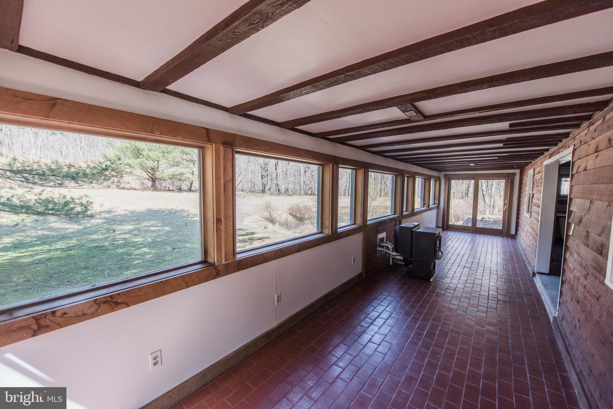 ROCK GAP WOODS - Residential