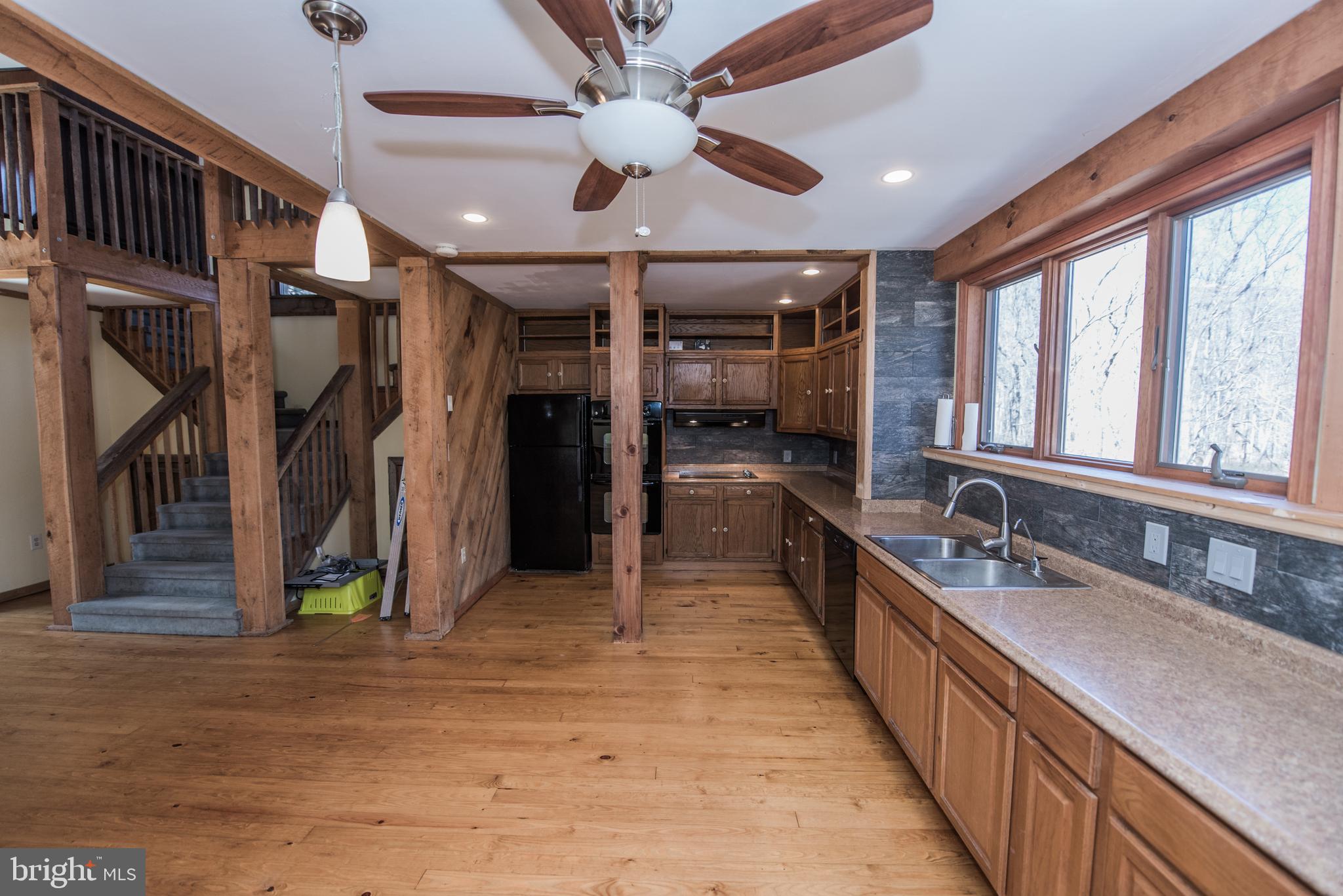 ROCK GAP WOODS - Residential