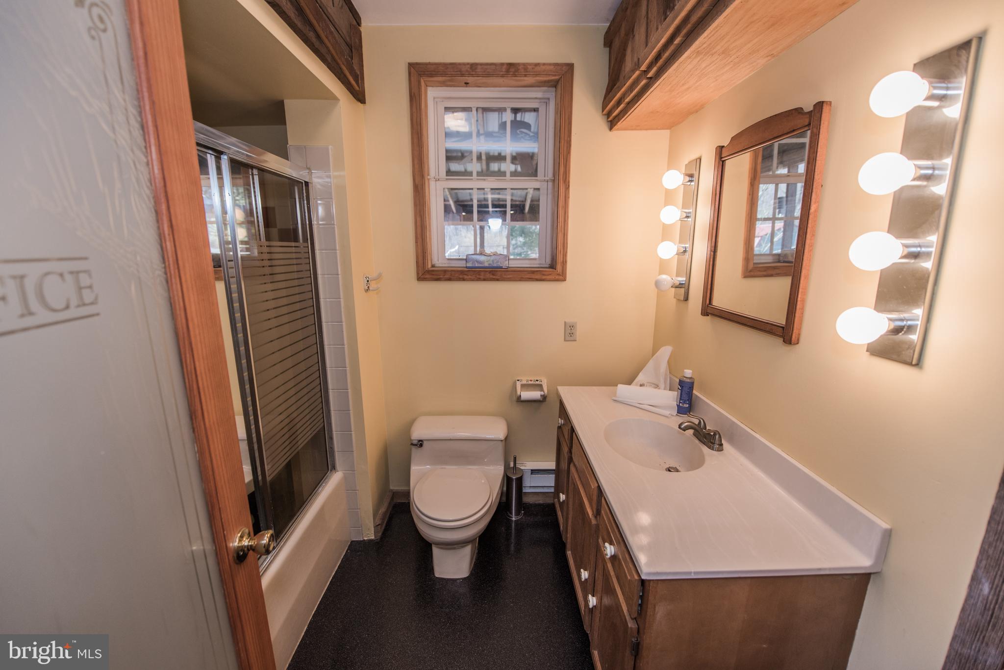 ROCK GAP WOODS - Residential