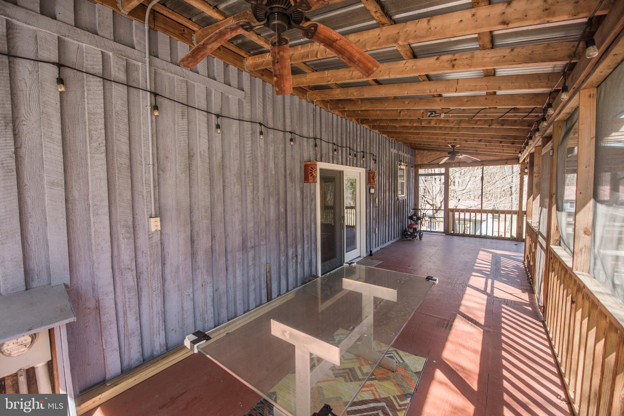 ROCK GAP WOODS - Residential