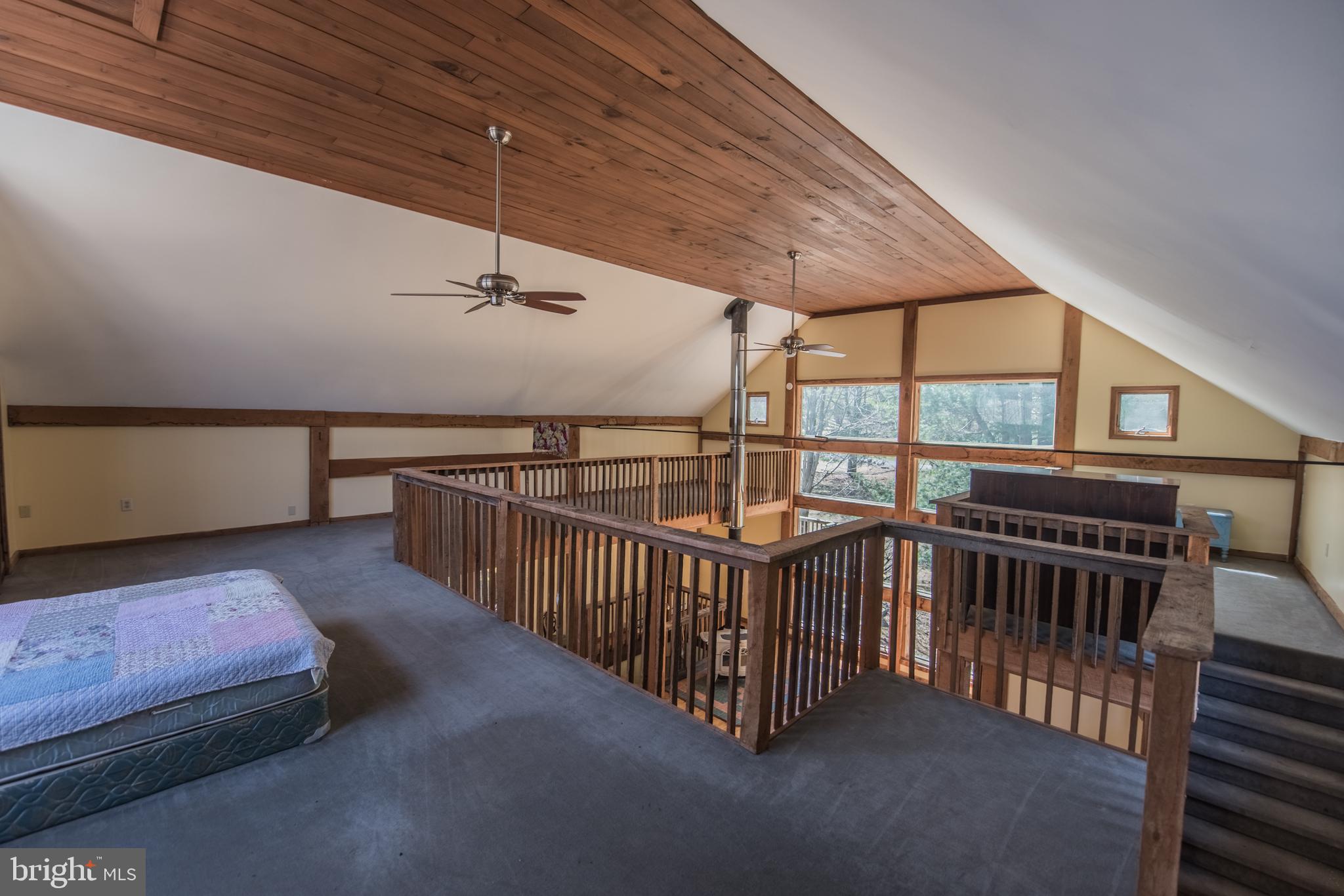 ROCK GAP WOODS - Residential