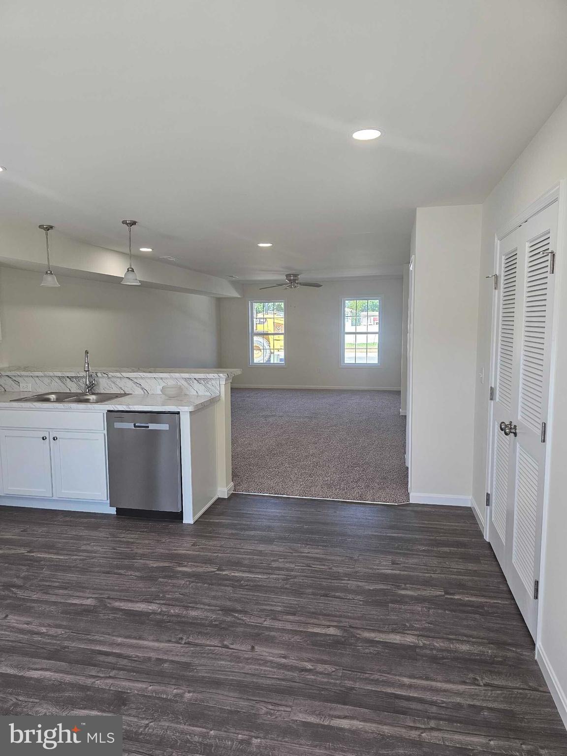 ROJAN MEADOWS - Residential