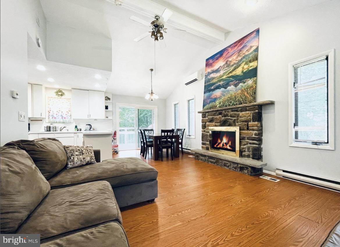 65 LIVINGSTON LANE