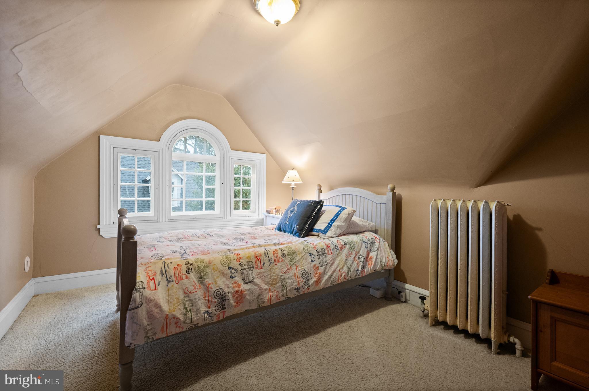 SOUTH WAYNE - Residential