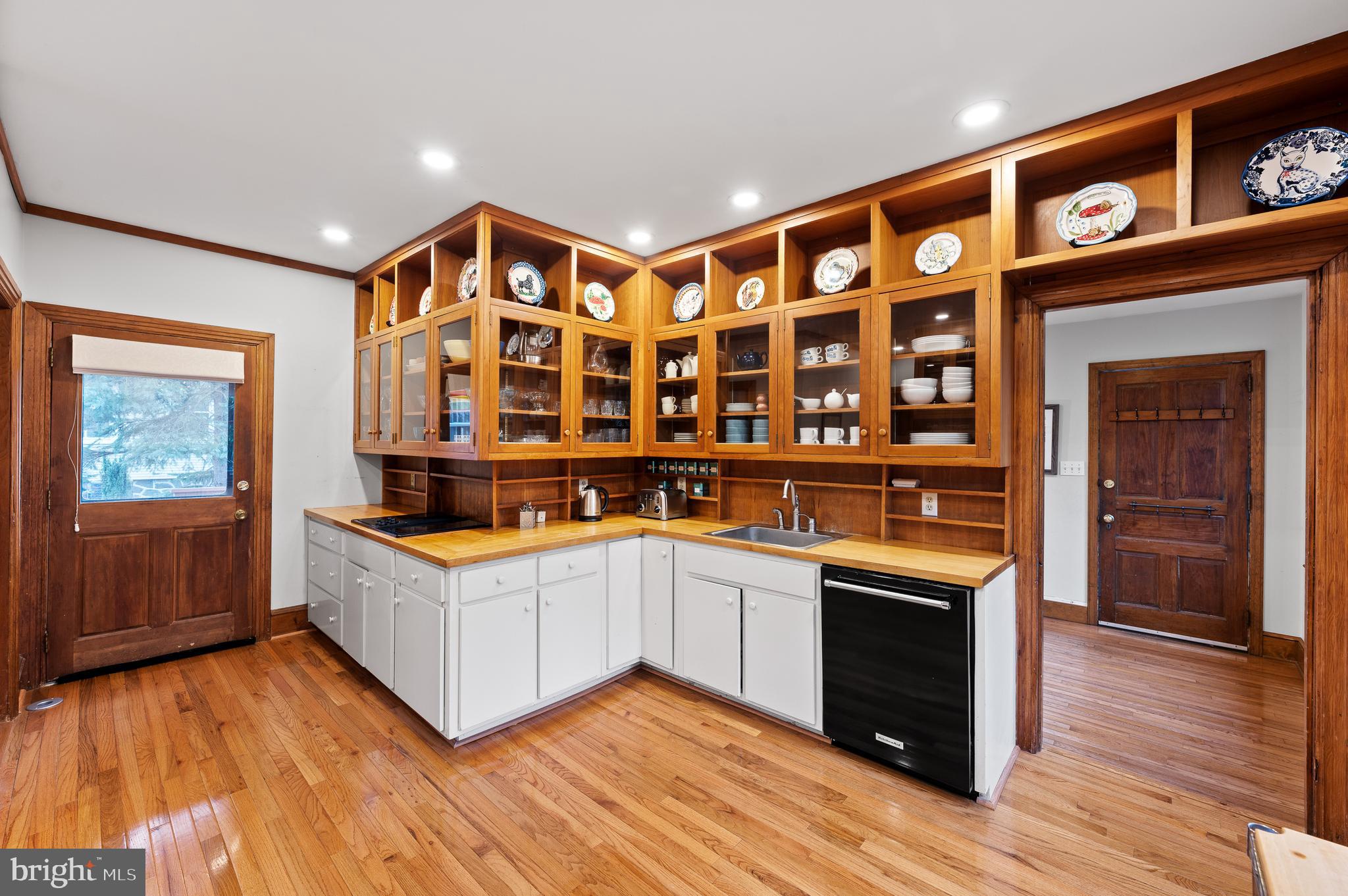 SOUTH WAYNE - Residential