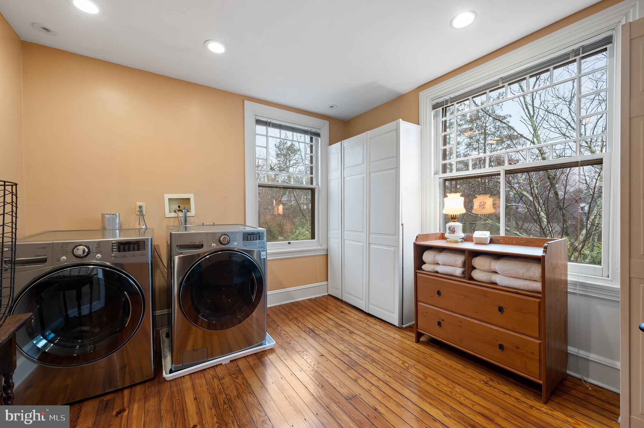 SOUTH WAYNE - Residential