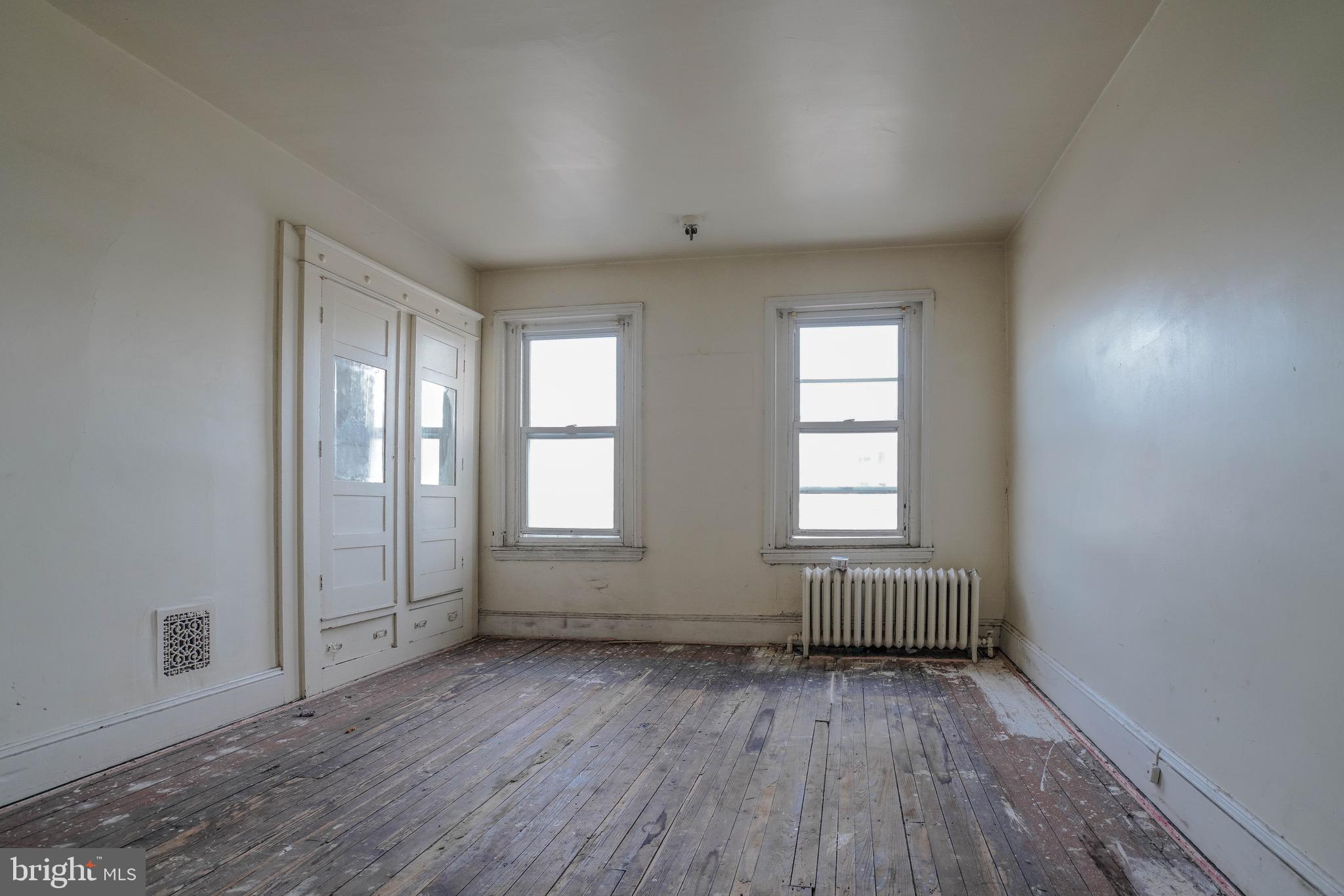 PORT RICHMOND - Residential