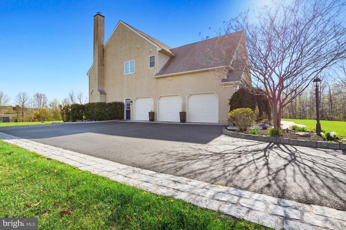 ASHBOURNE ESTATES - Residential