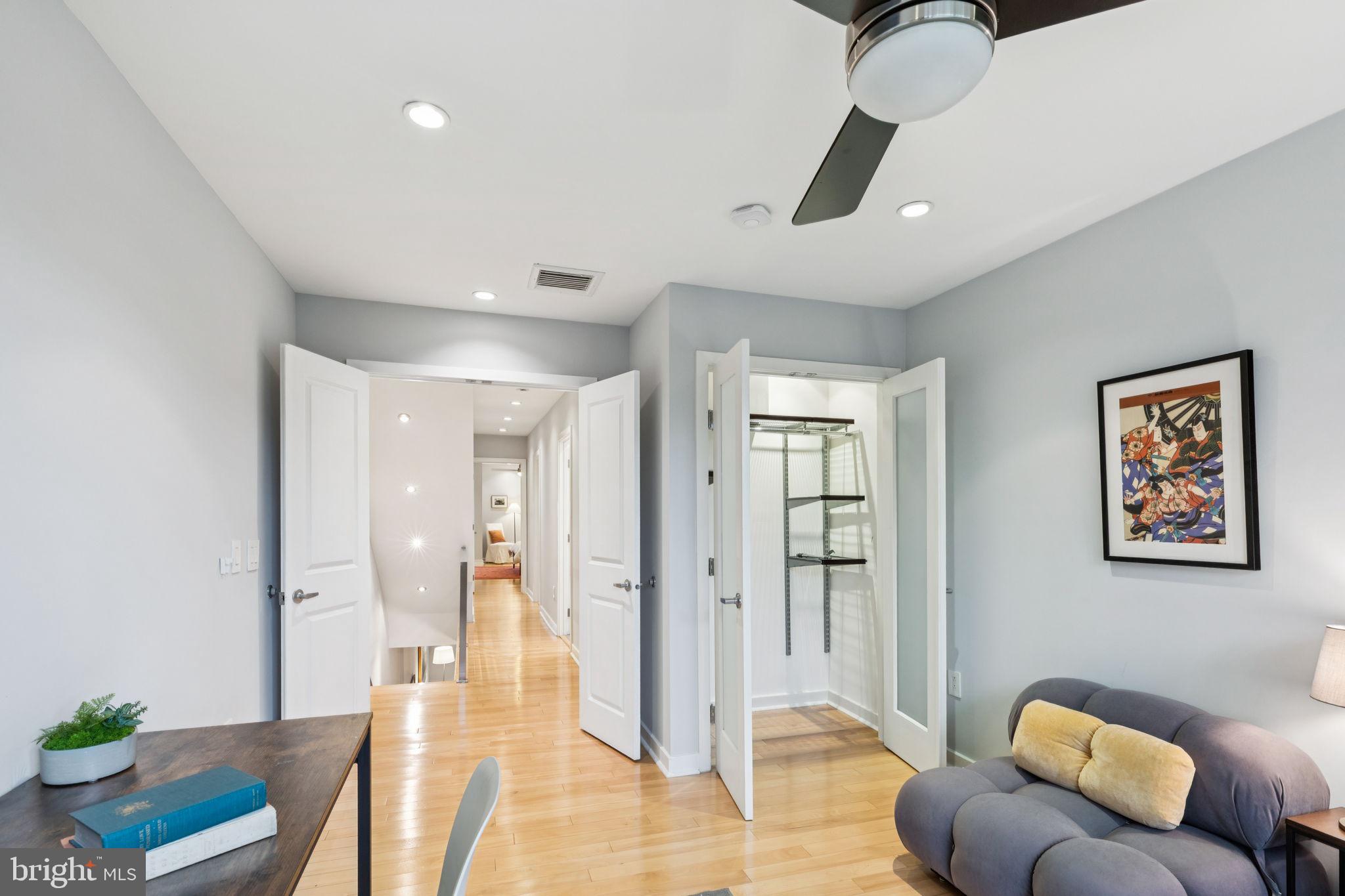 GRADUATE HOSPITAL - Residential