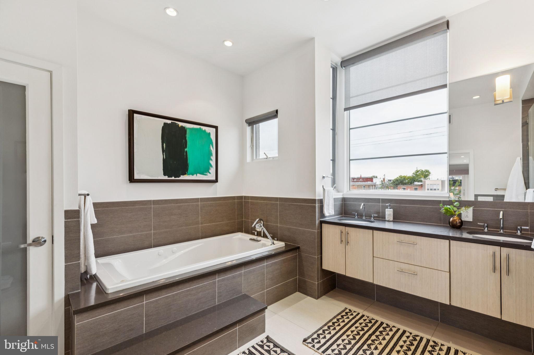 GRADUATE HOSPITAL - Residential