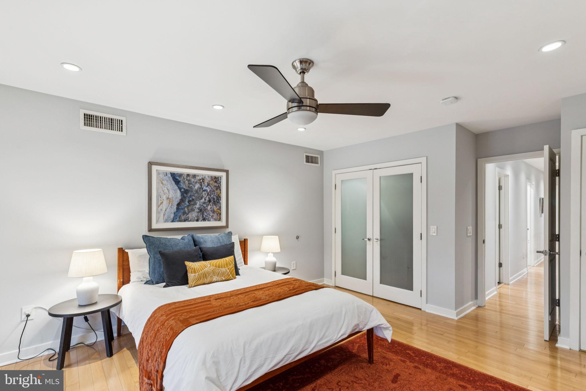 GRADUATE HOSPITAL - Residential