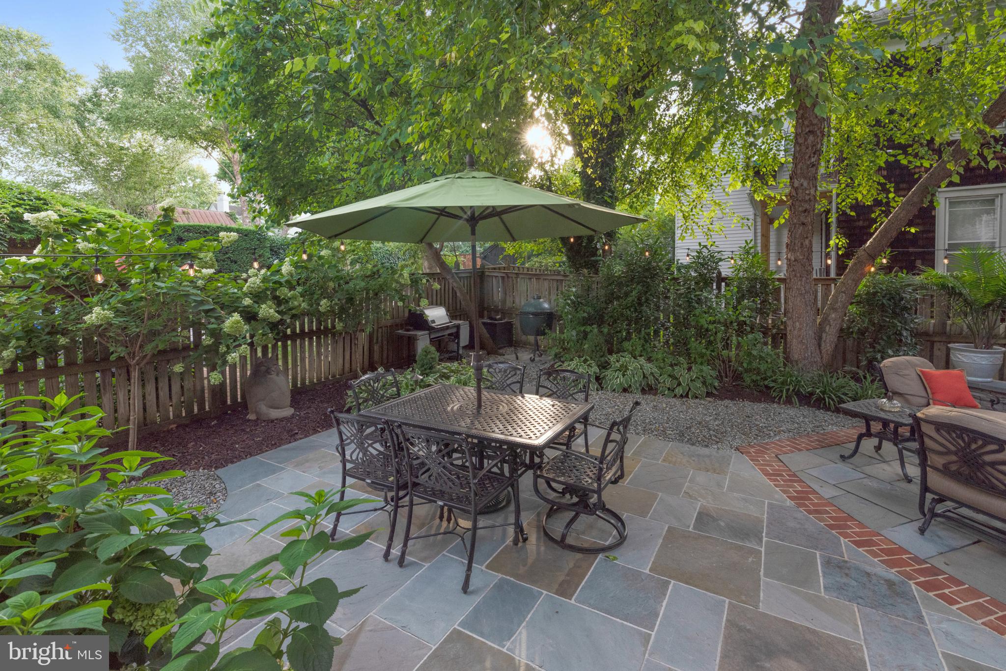 MURRAY HILL - Residential