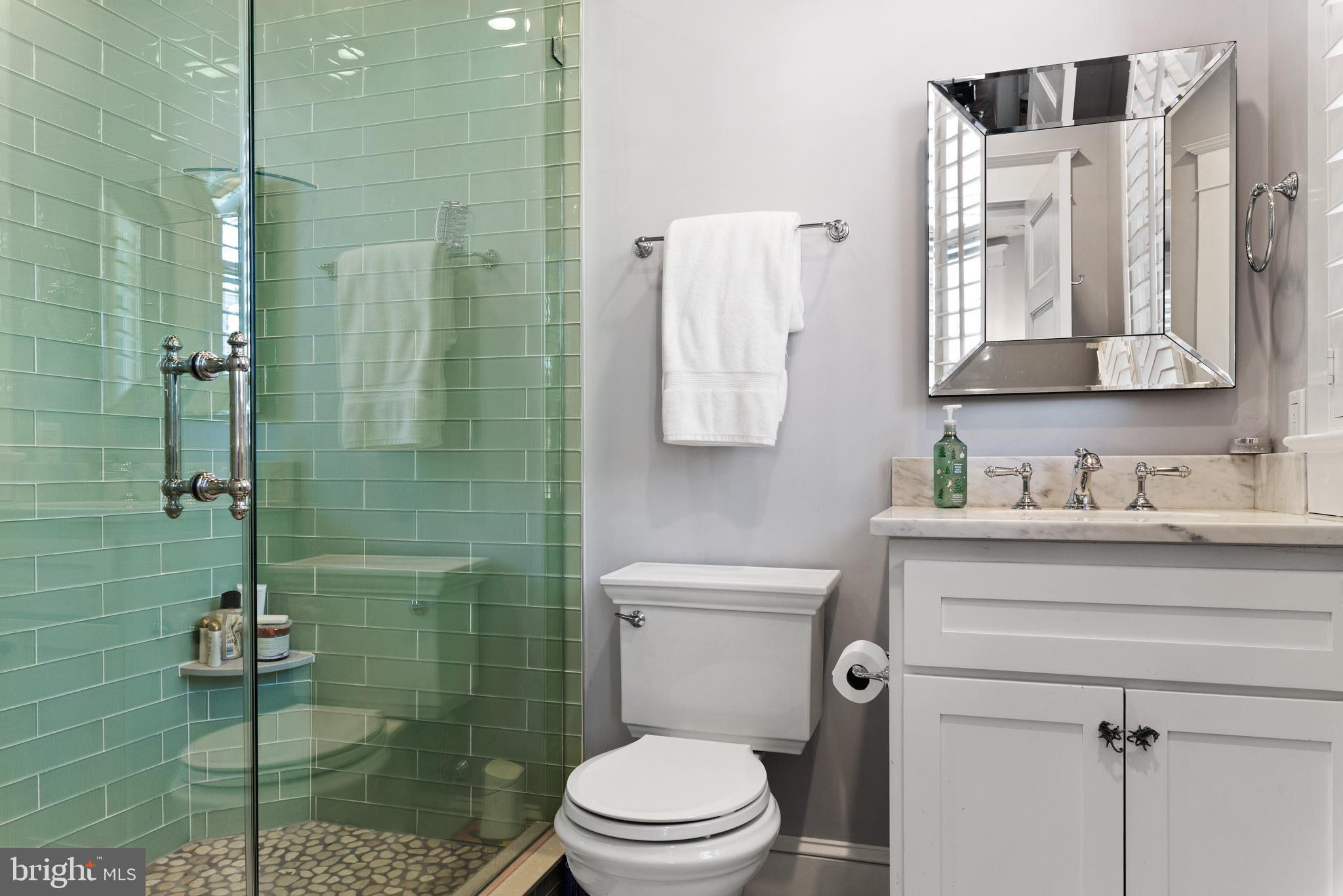 MURRAY HILL - Residential