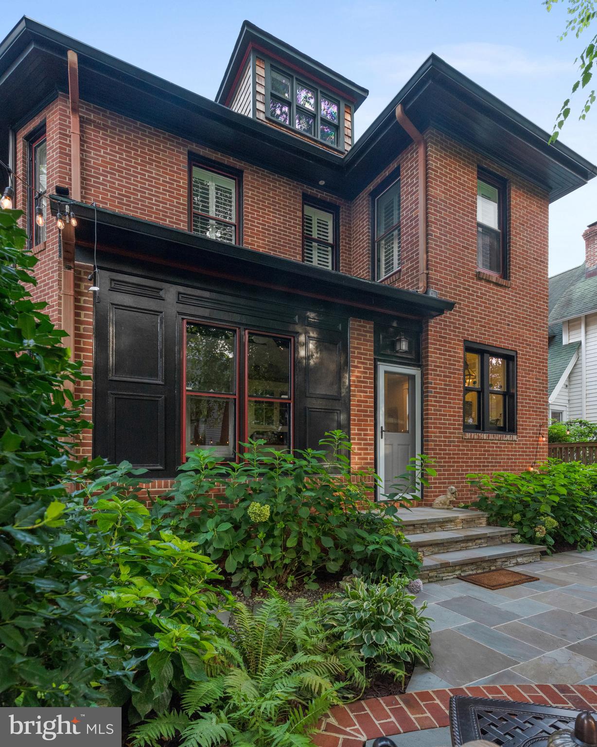 MURRAY HILL - Residential