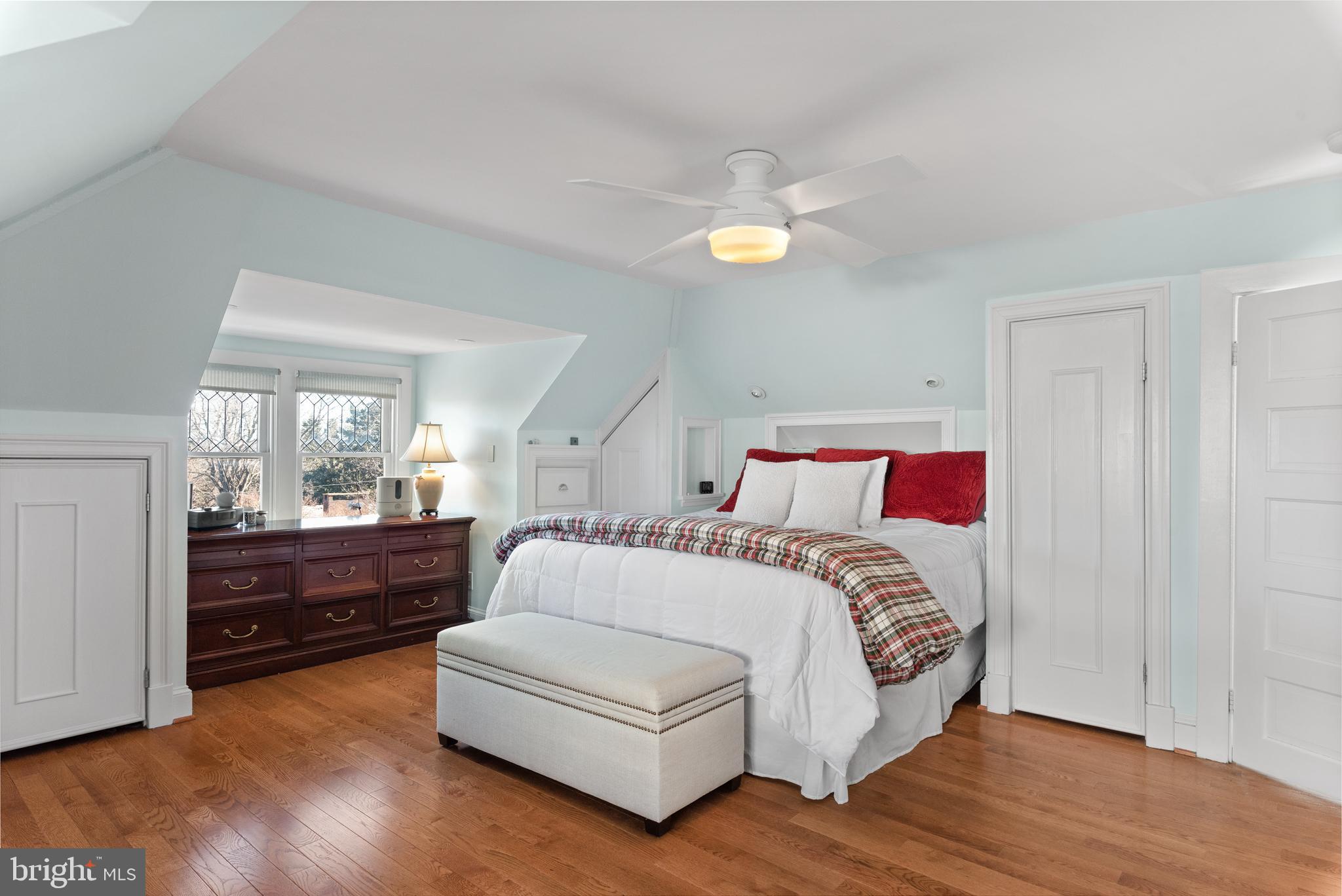 MURRAY HILL - Residential