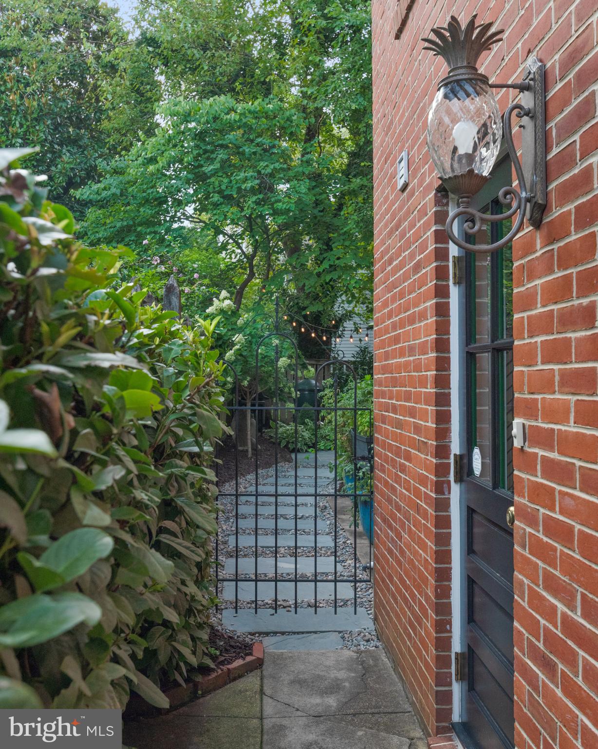 MURRAY HILL - Residential