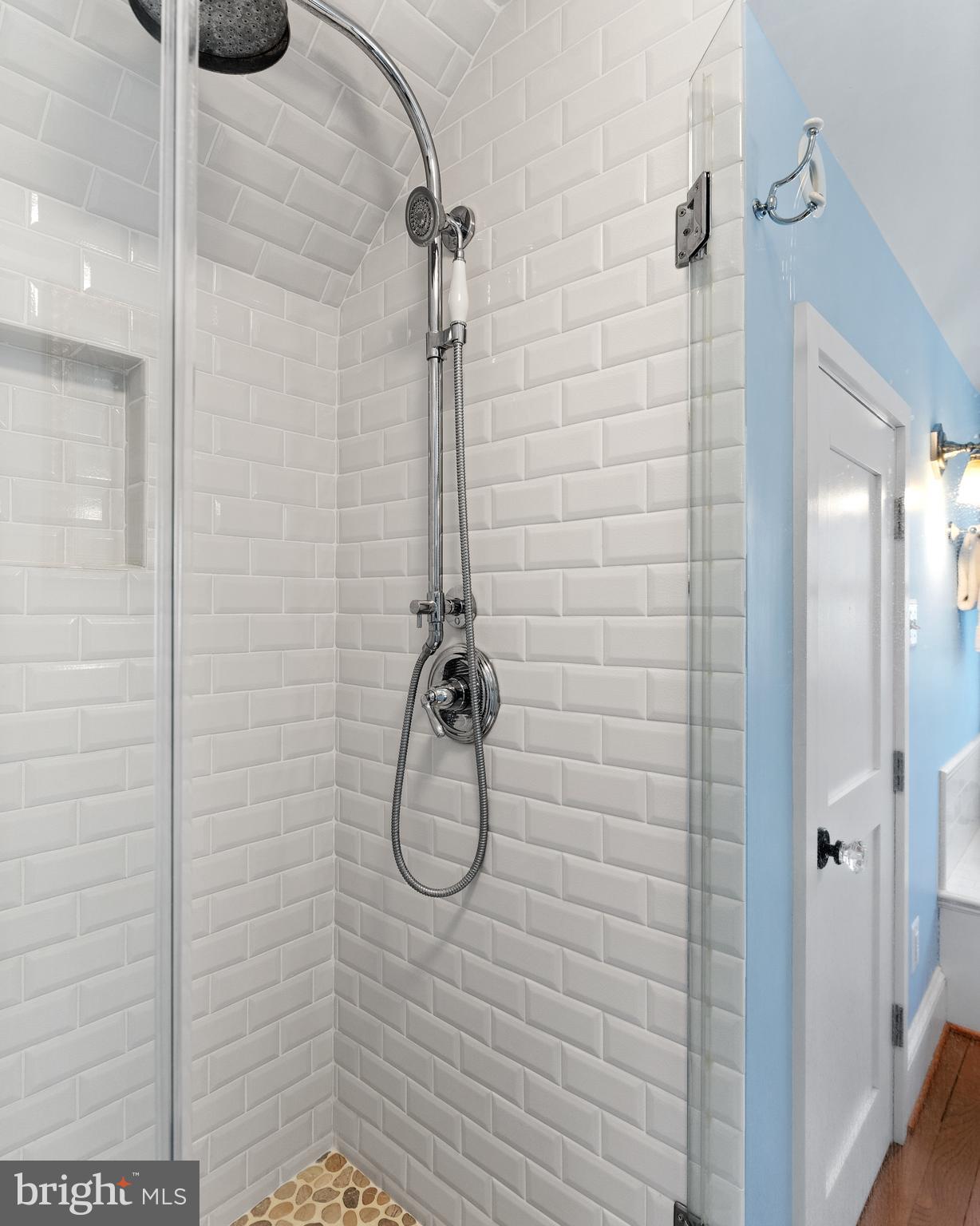 MURRAY HILL - Residential