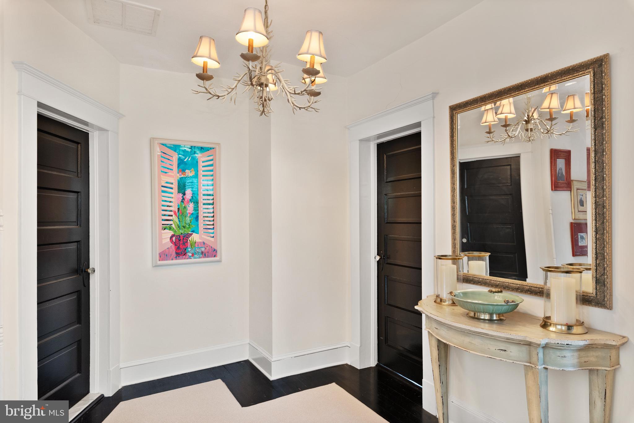 MURRAY HILL - Residential