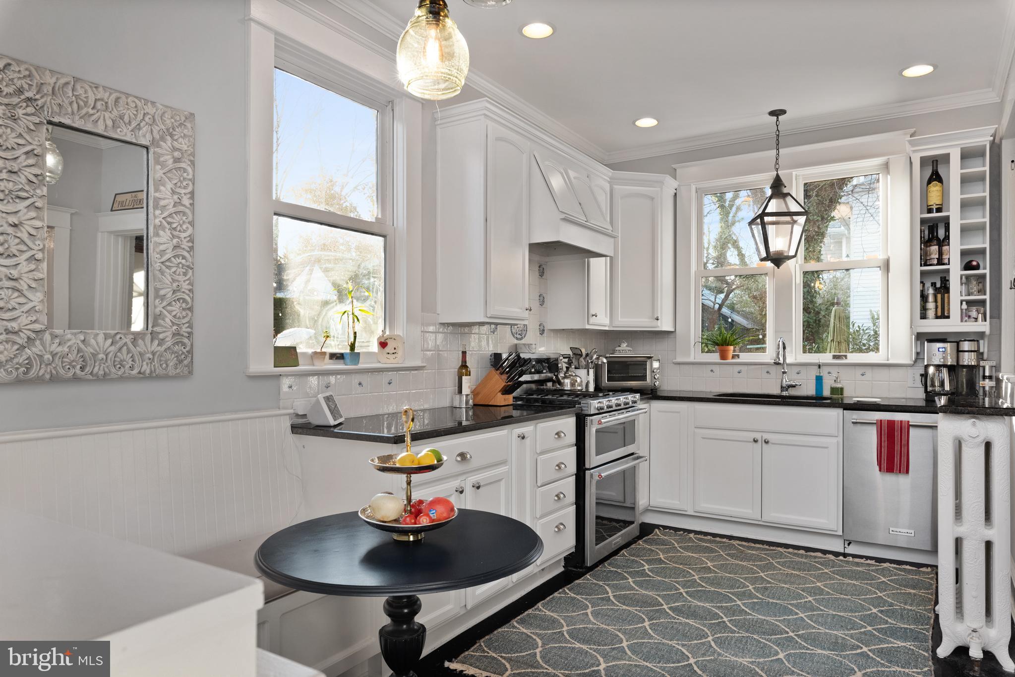 MURRAY HILL - Residential