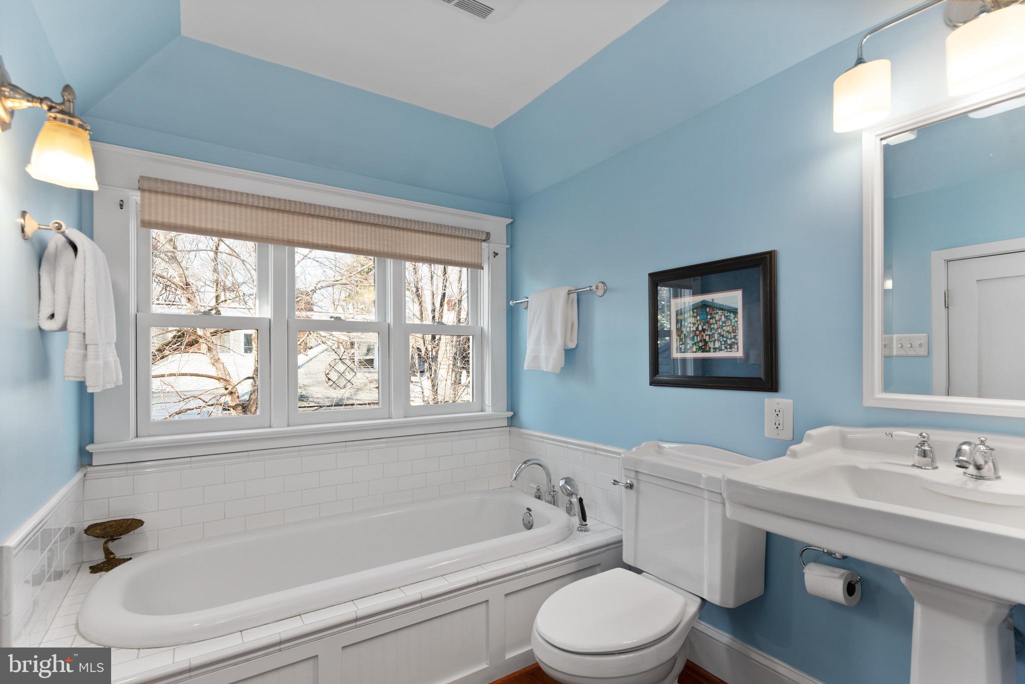 MURRAY HILL - Residential