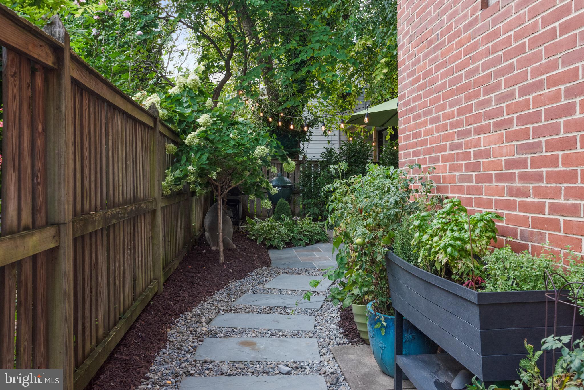 MURRAY HILL - Residential